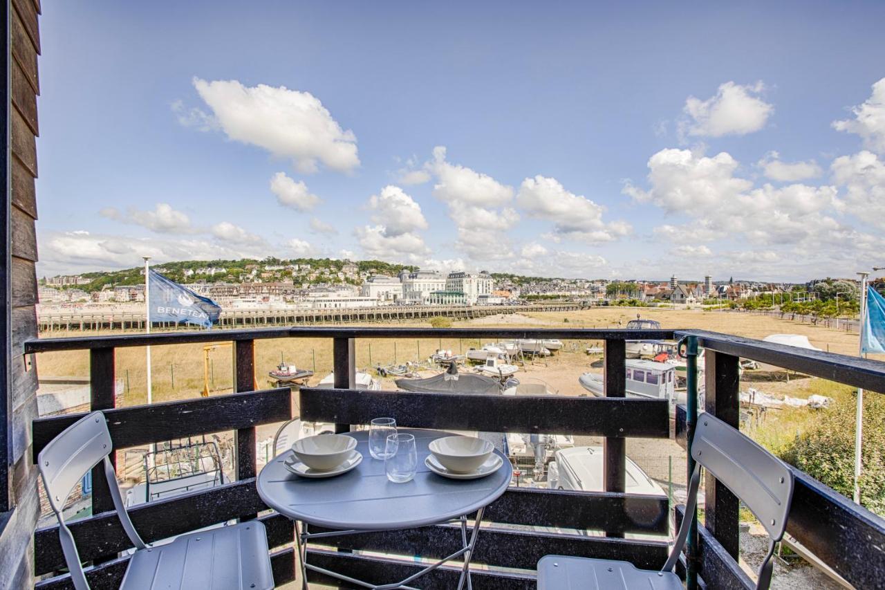 La Rev'Rie - Vue Sur Mer Avec Balcon Deauville Ngoại thất bức ảnh